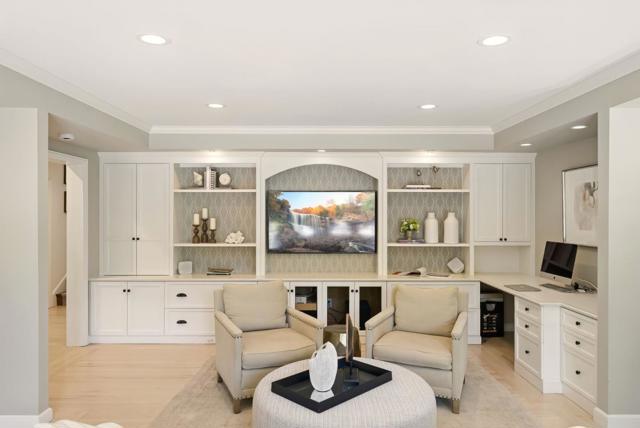 540 Parrott Drive, San Mateo CA: https://media.crmls.org/mediaz/14e848c0-798c-4250-8908-62b9855fb42a.jpg