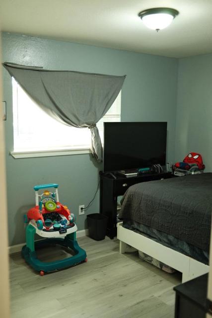 101 Maple Street, Modesto CA: https://media.crmls.org/mediaz/14e8c7f2-cf38-458f-a53b-dae42d390041.jpg