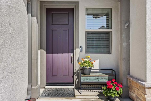 Detail Gallery Image 4 of 49 For 21711 Deer Grass Dr, Escondido,  CA 92029 - 4 Beds | 3/1 Baths