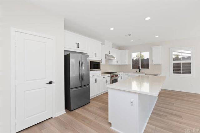Image 11 of 40 For 1366 Topanga Drive