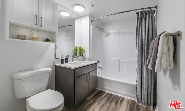 245 PINE Avenue, Long Beach CA: https://media.crmls.org/mediaz/14e9e783-c83a-4d4d-abe4-4937ed6c30c7.jpg