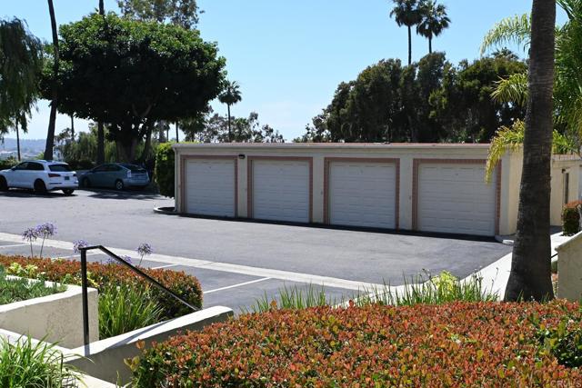 3160 Arroyo Vista, Carlsbad CA: https://media.crmls.org/mediaz/14eaf1af-ae98-4547-a17d-5c5902154f1a.jpg