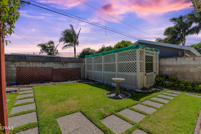 2694 Dawson Avenue, Ventura CA: https://media.crmls.org/mediaz/14eb63bf-990a-4028-8af5-1812f02a6f7a.jpg