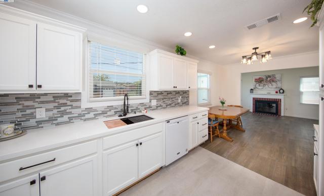 1430 Colin St, San Pablo CA: https://media.crmls.org/mediaz/14ec126f-606b-47ec-9135-3ed864180a45.jpg