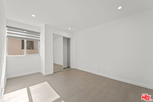 712 Pacific Street, Santa Monica CA: https://media.crmls.org/mediaz/14ecf029-f28a-4bd1-9d30-7b0eb4b3a2dc.jpg