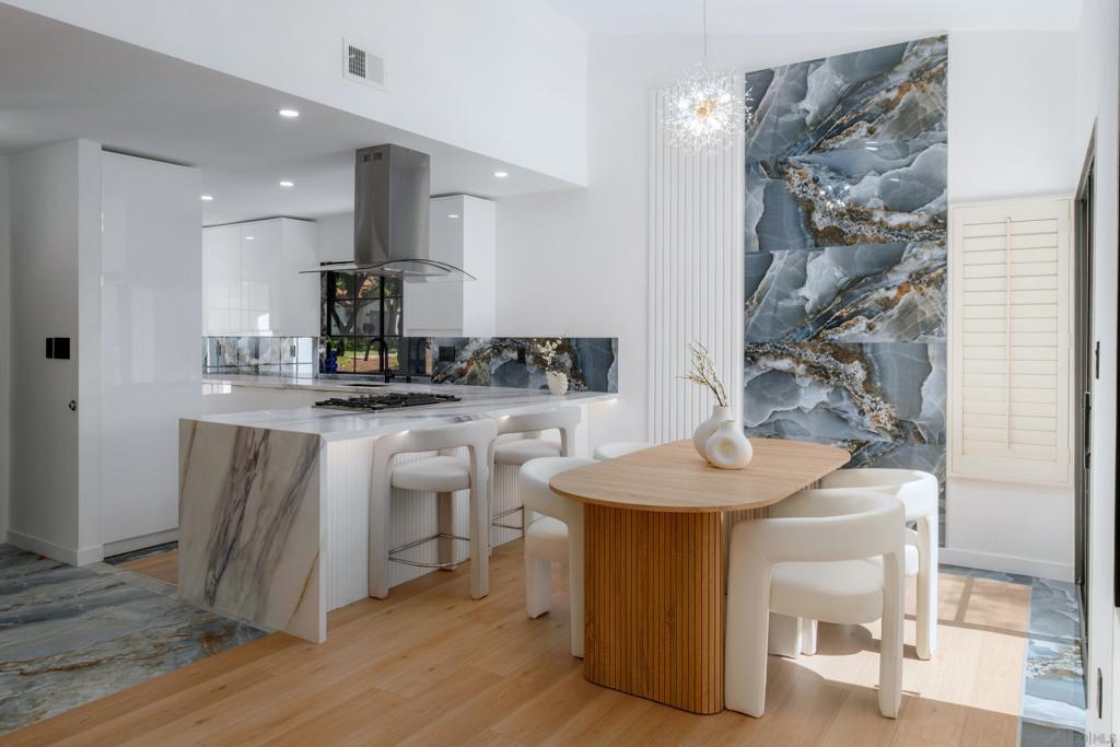 3510 Voyager Cir