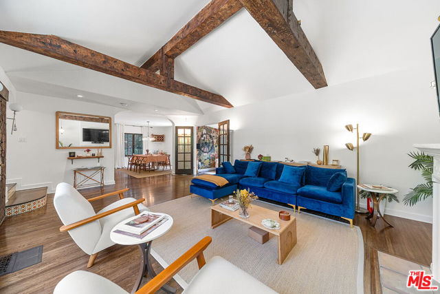 6626 Cahuenga Terrace, Los Angeles CA: https://media.crmls.org/mediaz/14ee4240-b81e-4c45-9eb6-a6595ea08246.jpg