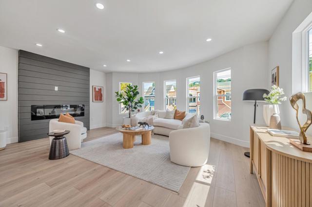 452 Irvington Street, Daly City CA: https://media.crmls.org/mediaz/14ee9701-546f-45b8-ae98-153d05fa404a.jpg
