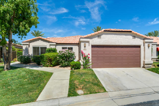 48245 Calle Floristas, La Quinta CA: https://media.crmls.org/mediaz/14eecfb7-1514-4df6-93cf-80dbdb8906c5.jpg