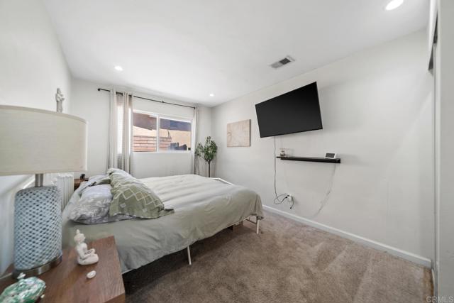 Image 10 of 34 For 2330 Di Foss Street