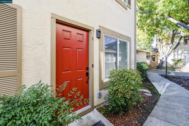 2593 El Portal Dr., San Pablo CA: https://media.crmls.org/mediaz/14ef447f-9fa5-417c-ab5b-cab1e8bdf628.jpg