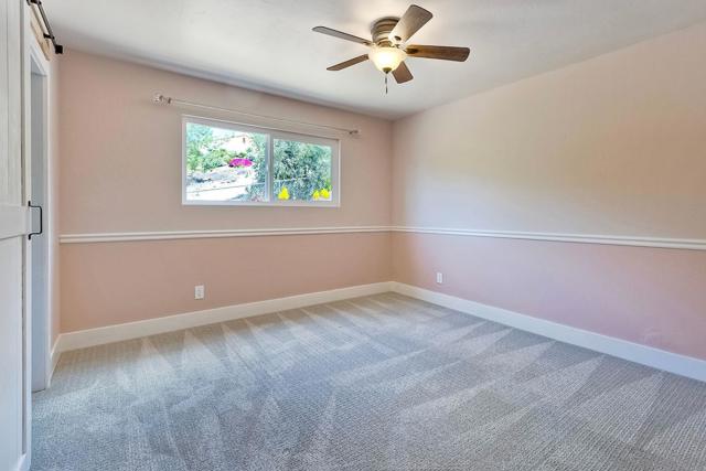20809 Viento Valle, Escondido CA: https://media.crmls.org/mediaz/14f0fdea-1088-45db-81cb-5db6313b5d0d.jpg