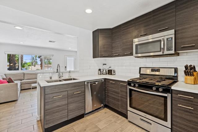 74135 Candlewood Street, Palm Desert CA: https://media.crmls.org/mediaz/14f20741-1a02-4016-8d47-a4b241fab575.jpg