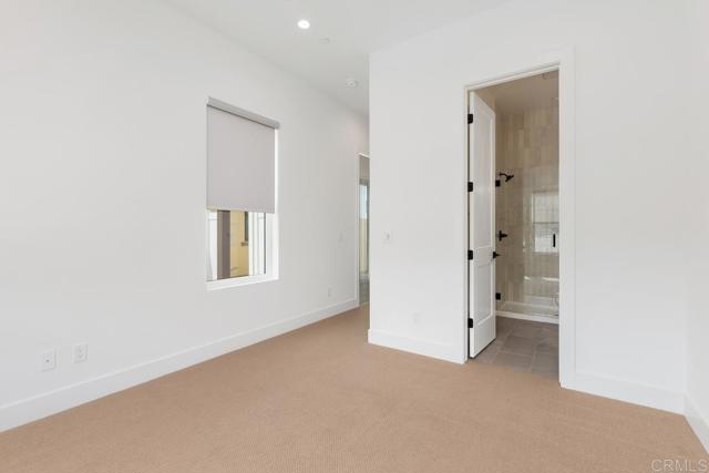 1243 Stonemark place, Vista CA: https://media.crmls.org/mediaz/14f2807b-d15a-4d56-a678-0a77c7ec526d.jpg