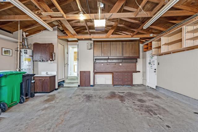 Image 31 of 33 For 1560 Vining Dr