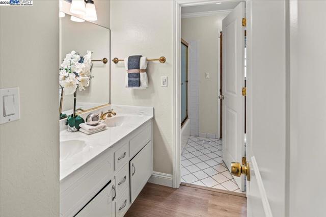 25631 Paul Ct, Hayward CA: https://media.crmls.org/mediaz/14f39407-3064-4d3a-88f4-aba889c95f9d.jpg