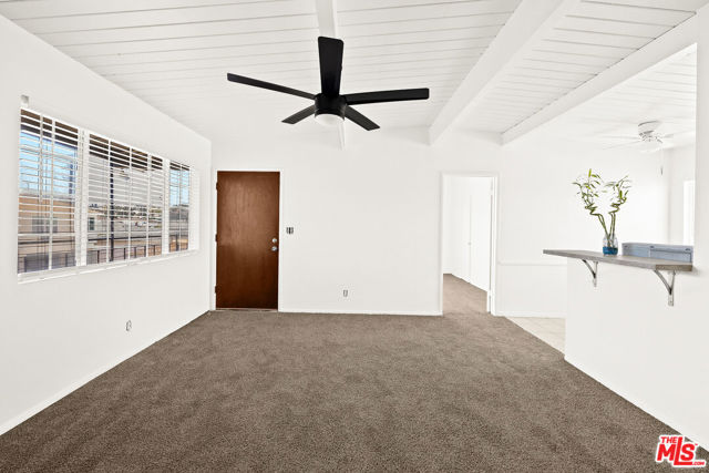 233 N 7th St, Montebello (INTERIOR PHOTO)