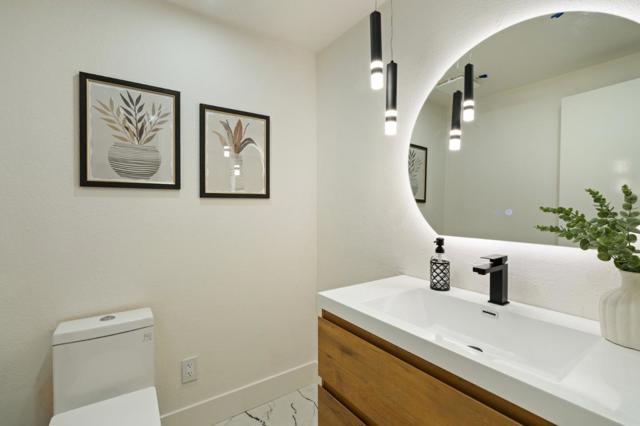940 Cherry Glen Terrace, Fremont CA: https://media.crmls.org/mediaz/14f5c5e1-d386-4fab-8ef1-ebeafb281687.jpg