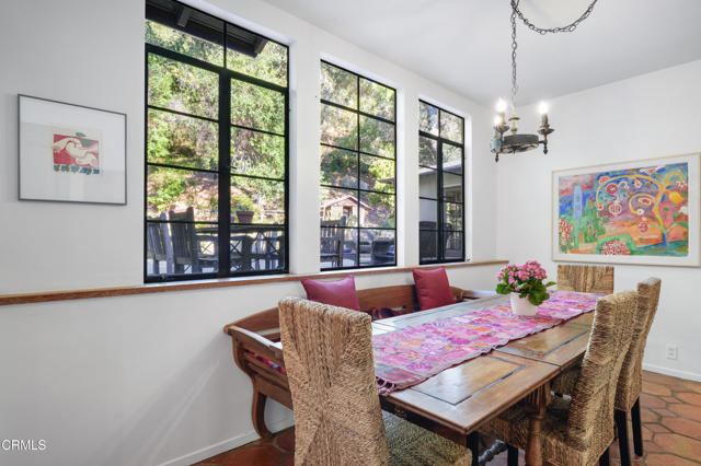 12615 Koenigstein Road, Santa Paula CA: https://media.crmls.org/mediaz/14f5fb04-9ea2-404a-b34b-8860997c8f84.jpg