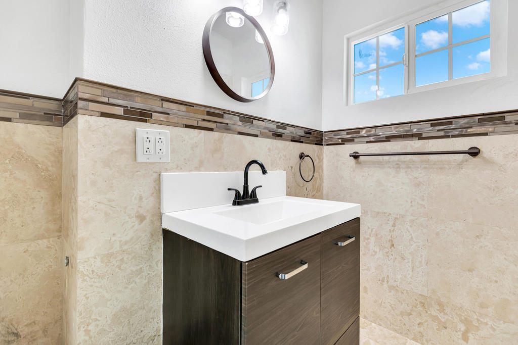 MLS #219123414DA img 29