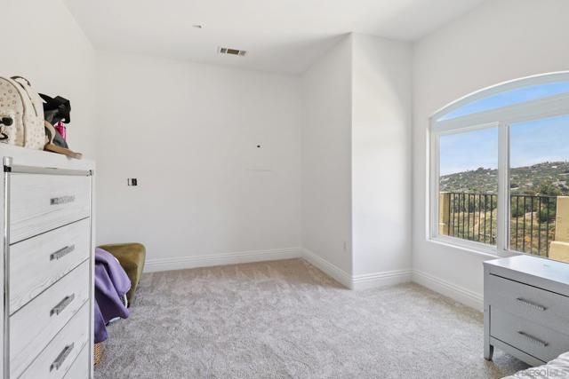 19075 Caesar Drive, Ramona CA: https://media.crmls.org/mediaz/14f6adaf-5b7c-4057-ae09-badc81f683e6.jpg