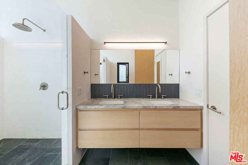MLS #26836017 image #23