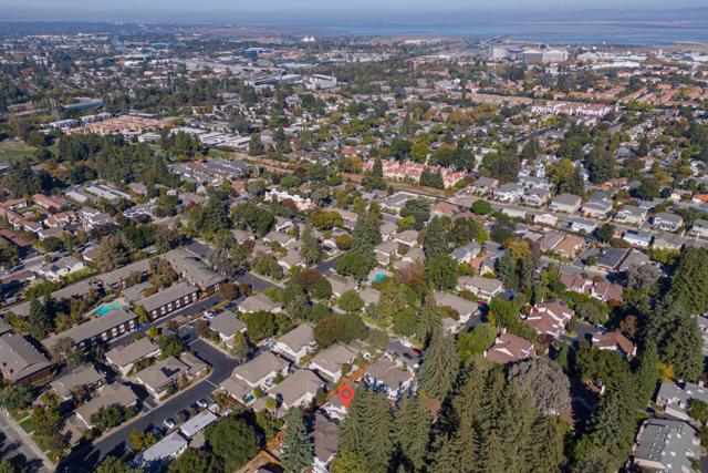 139 Flynn Avenue, Mountain View CA: https://media.crmls.org/mediaz/14f73a55-332f-49d7-8ef2-83453e461eb4.jpg
