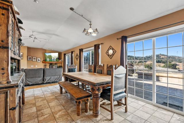 350 San Benancio Road, Salinas CA: https://media.crmls.org/mediaz/14f73b5e-2090-4391-b15f-e784b12db2b6.jpg