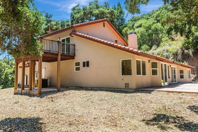 60 Toyon Way, Carmel Valley CA: https://media.crmls.org/mediaz/14f7f39f-00a2-40f8-85f7-f66bc4b41b06.jpg