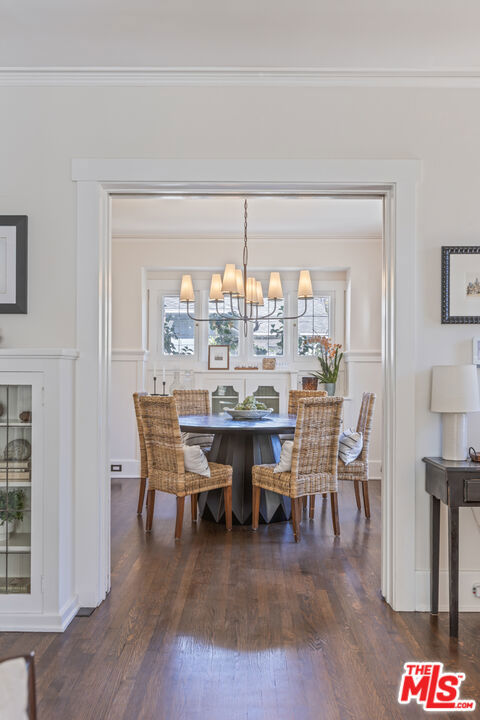 601 S Hudson Avenue, Pasadena CA: https://media.crmls.org/mediaz/14f85848-c4a3-41aa-88e3-e40b7149dbe6.jpg