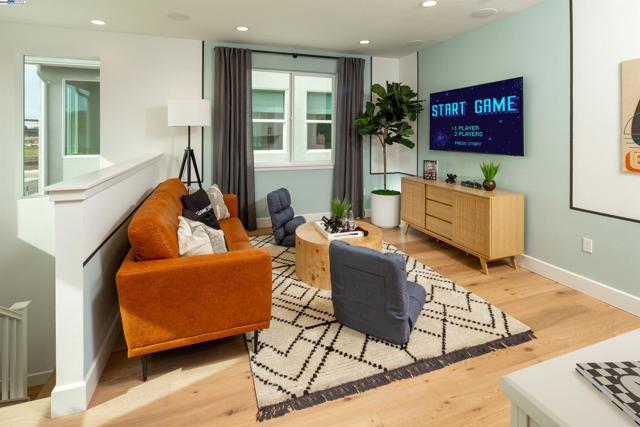 114 Compass Drive, Napa CA: https://media.crmls.org/mediaz/14f87a61-553b-4725-9836-98370c5f304a.jpg