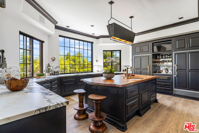 Image 10 of 43 For 888 Toulon Drive