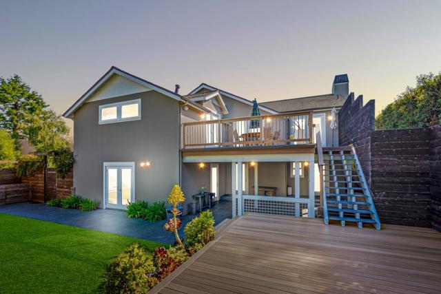 2200 Dolphin Drive, Aptos CA: https://media.crmls.org/mediaz/14f966bc-5998-487d-a286-a85057818a00.jpg