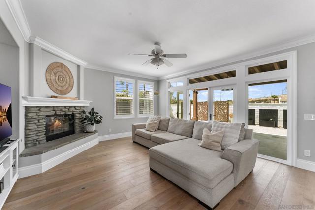 2169 Corte San Simeon, Chula Vista CA: https://media.crmls.org/mediaz/14f9ce24-2d01-4bee-a9f2-8f5f86916913.jpg