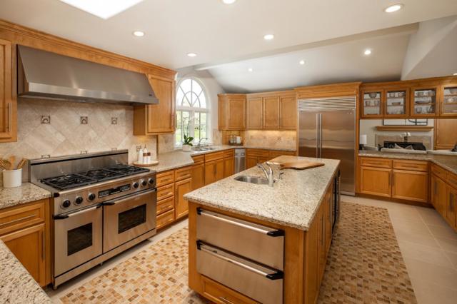 13456 Mandoli Drive, Los Altos Hills CA: https://media.crmls.org/mediaz/14fa4876-9164-43cb-89b2-d1cbb1d3878c.jpg