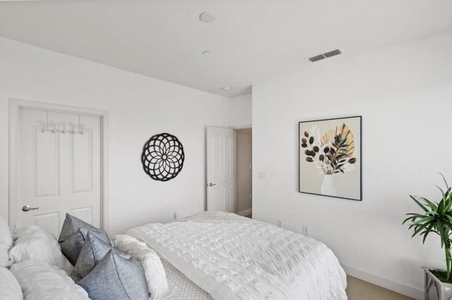 502 Tyndall Street, Los Altos CA: https://media.crmls.org/mediaz/14fb3a1a-5786-4b48-8b06-5e7a7b746eba.jpg