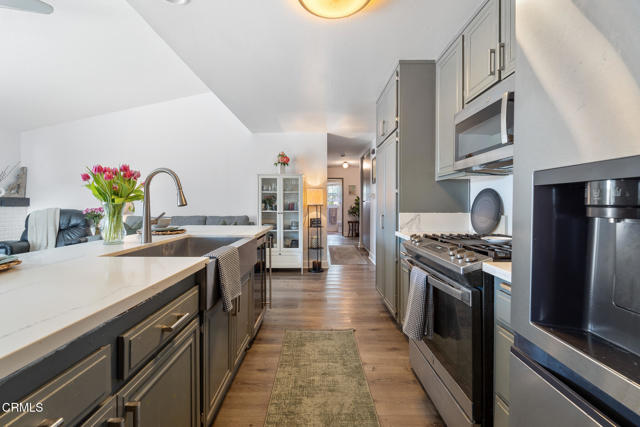 93 Flora Vista Avenue, Camarillo CA: https://media.crmls.org/mediaz/14fb8baf-64fd-43f1-a745-41828b461ad4.jpg