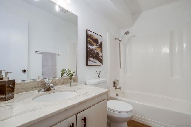 4125 Mount Alifan Pl, San Diego CA: https://media.crmls.org/mediaz/14fb9431-4482-4b85-b6e1-ed7883adb692.jpg