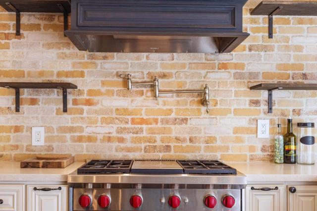 2240 Francisco Boulevard, Pacifica CA: https://media.crmls.org/mediaz/14fbbc74-561b-4af4-8d10-13482acccbcb.jpg