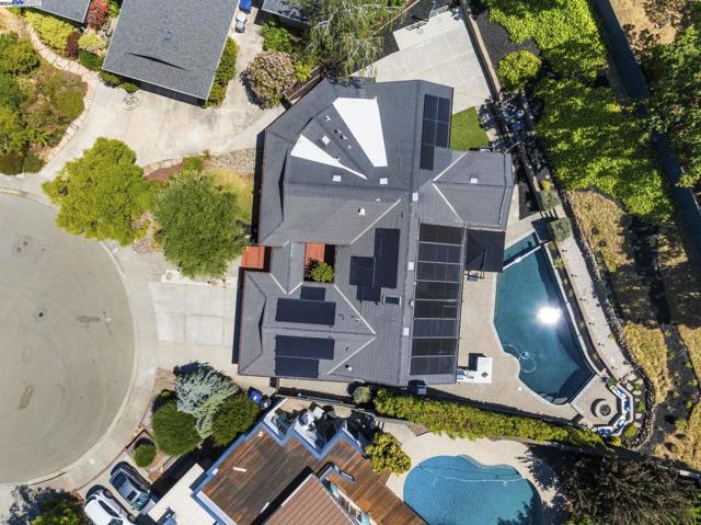 4149 Moselle Ct, Pleasanton CA: https://media.crmls.org/mediaz/14fc35c0-f57a-4b58-8cd6-3de8737fd212.jpg