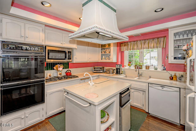 230 E Pamela Road, Arcadia CA: https://media.crmls.org/mediaz/14fc8601-7e1c-433c-98e3-4d9b500b0652.jpg