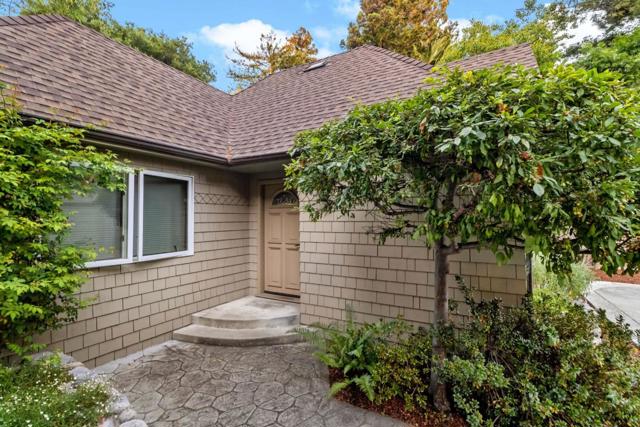 136 Finger Avenue, Redwood City CA: https://media.crmls.org/mediaz/14fcb74d-2ded-4b24-b609-9b0faf4af501.jpg