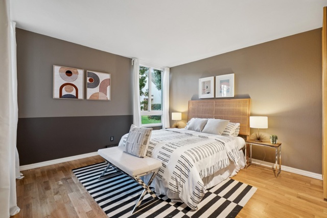 Image 24 of 56 For 2101 Shoreline Dr  153