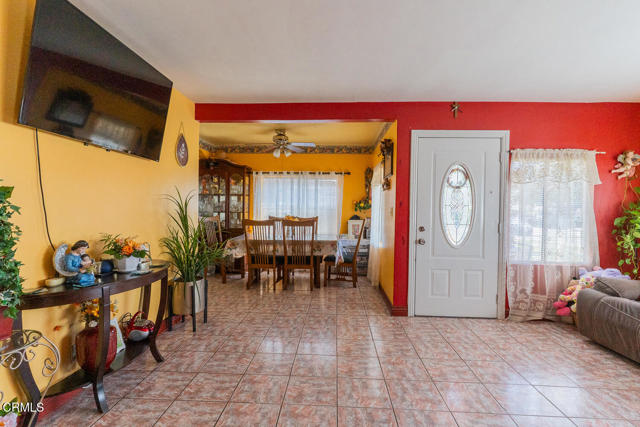Detail Gallery Image 4 of 28 For 153 E Date Street St, Oxnard,  CA 93033 - 3 Beds | 1 Baths