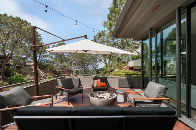 404 Pine Needles, Del Mar CA: https://media.crmls.org/mediaz/14fe380c-f060-413a-954e-4784f3bdd775.jpg