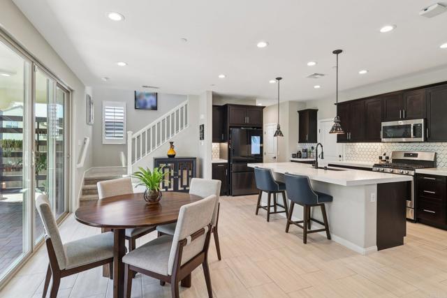 1112 Camino Prado, Chula Vista CA: https://media.crmls.org/mediaz/14fef61c-27ea-4832-8a76-7a2f92493e3b.jpg