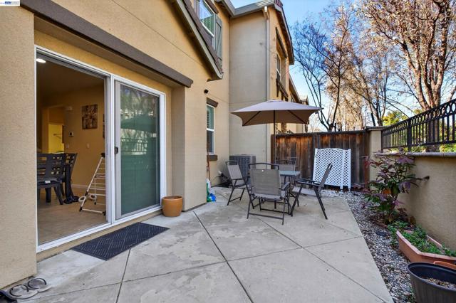86 S Cortadillo St, Mountain House CA: https://media.crmls.org/mediaz/150077a6-1983-4e82-8248-2ae606c44b03.jpg