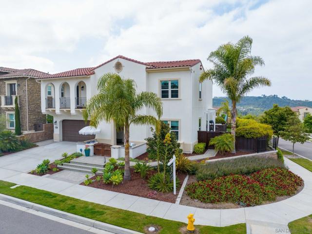 4719 Crespi Ct, Carlsbad CA: https://media.crmls.org/mediaz/15016811-e75f-424a-875e-243862cdb77d.jpg