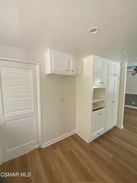 5313 Diane Street, Simi Valley CA: https://media.crmls.org/mediaz/15017312-7c7f-437a-a2f6-8240f8ea146e.jpg