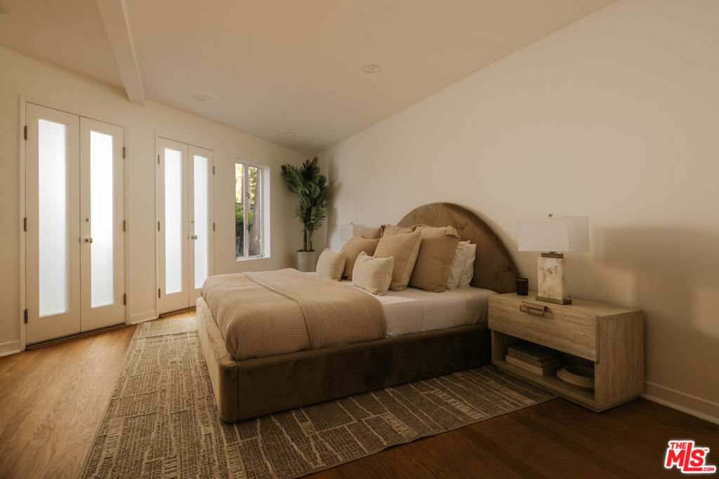 2027 Oakwood Ave, Venice, CA 90291, photo 14